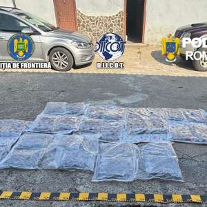 Bărbat prins în flagrant cu peste 38 kg droguri de mare risc, arestat preventiv pentru 30 de zile