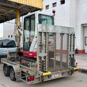 O remorcă și un excavator compact, în valoare totală de 26.000 de euro, căutate de către autoritățile din Belgia, descoperite de polițiștii de frontieră