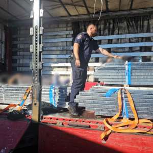 Doi cetățeni străini, depistați ascunși într-o semiremorcă, în cadrul acțiunii „SUMMER MIGRATION 4”