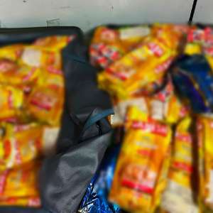 Mii de țigarete și 25 kg tutun descoperite în bagajele unor pasageri la Aeroportul Otopeni