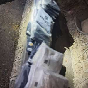 Articole de îmbrăcăminte și marochinărie, în valoare de peste 90.000 de lei, susceptibile a fi contrafăcute, descoperite de polițiștii de frontieră constănțeni