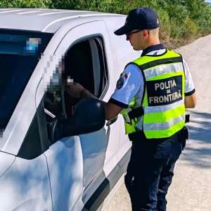 Depistat la volanul unui autoturism fără permis de conducere