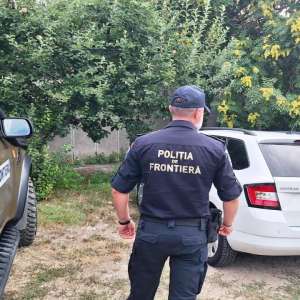 Autoturism semnalat furat din Italia, descoperit la Albița