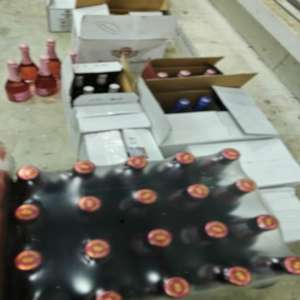 Amendă de 10.000 de lei pentru bagaje pline cu alcool ascuns şi nedeclarat
