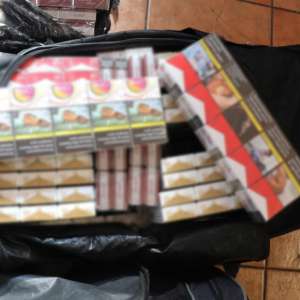 Peste 1.000 de produse susceptibile a fi contrafăcute și 43.000 de țigarete cu timbru bulgăresc, descoperite de polițiștii de frontieră în cadrul unei acțiuni BLITZ