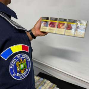 Peste 1.000 de produse susceptibile a fi contrafăcute și 43.000 de țigarete cu timbru bulgăresc, descoperite de polițiștii de frontieră în cadrul unei acțiuni BLITZ