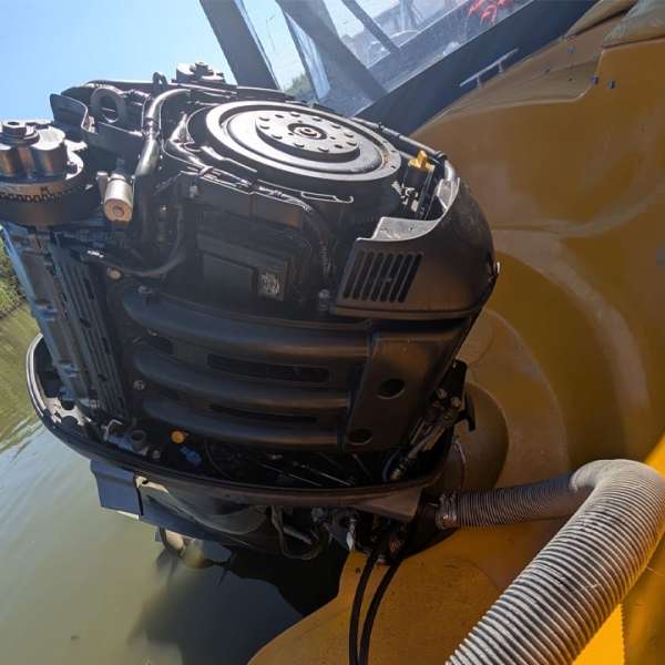 Două motoare de ambarcațiune, în valoare de 60.000 de lei, căutate de autoritățile din Suedia, depistate de polițiștii de frontieră din cadrul Gărzii de Coastă