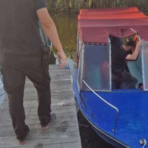 Două motoare de ambarcațiune, în valoare de 60.000 de lei, căutate de autoritățile din Suedia, depistate de polițiștii de frontieră din cadrul Gărzii de Coastă