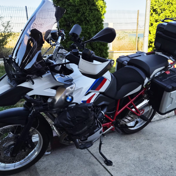 A plătit 9.000 de euro pentru o motocicletă care figura furată din Italia