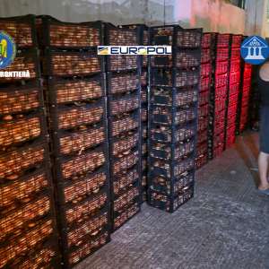 GRUP INFRACȚIONAL ORGANIZAT SPECIALIZAT ÎN TRAFICUL ILEGAL DE ȚIGARETE, DESTRUCTURAT DE POLIȚIȘTII DE FRONTIERĂ