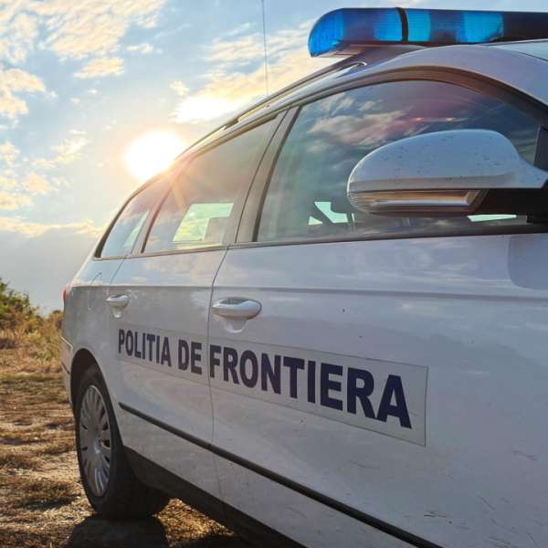Urmărit pentru infracţiuni contra persoanei, depistat de polițiștii de frontieră ieșeni