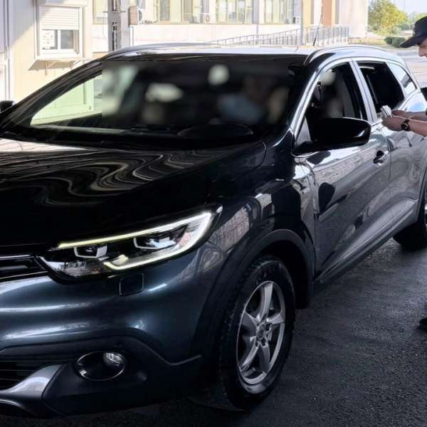 Cetăţean bulgar, depistat la volanul unui autoturism cu număr fals de &icirc;nmatriculare