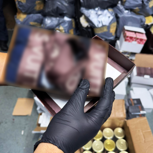 Acțiuni de tip BLITZ: produse susceptibile a fi contrafăcute, în valoare de peste 1.2 milioane de lei, indisponibilizate de polițiștii de frontieră giurgiuveni