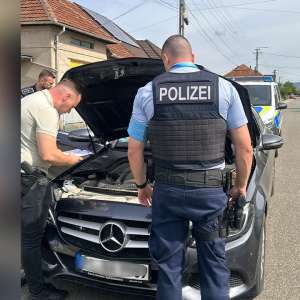 Autoturism căutat de autoritățile din Germania, indisponibilizat de polițiștii de frontieră din Negrești