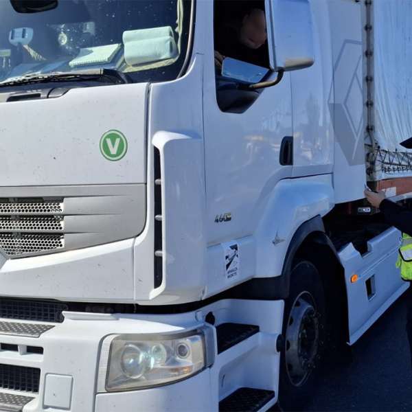Trafic intens la PTF Galați rutier pe sensul de ieșire din țară pentru ansamblurile de transport marfă