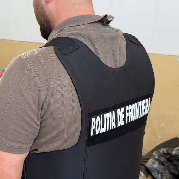 Acțiuni BLITZ la Giurgiu: peste 7.800 de produse susceptibile a fi contrafăcute, &icirc;n valoare de peste 1.8 milioane de lei, confiscate de polițiștii de frontieră