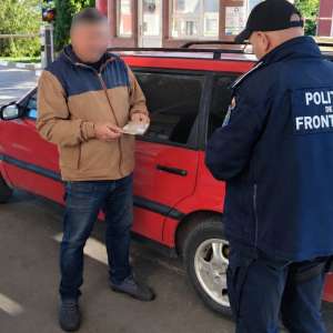 A pornit la drum cu o autoutilitară radiată din circulație