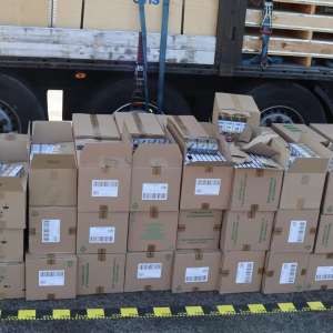 Actiune BLITZ: țigarete în valoare de peste 720.000 lei, ascunse într-un autocamion, descoperite de polițiștii de frontieră la Calafat. Șoferul a fost arestat preventiv