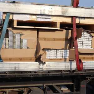 Actiune BLITZ: țigarete în valoare de peste 720.000 lei, ascunse într-un autocamion, descoperite de polițiștii de frontieră la Calafat. Șoferul a fost arestat preventiv