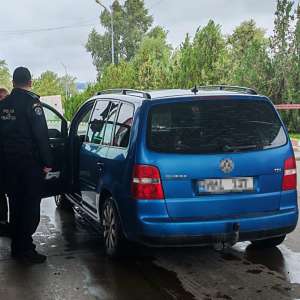 A încercat să iasă din România cu un auto radiat din circulație