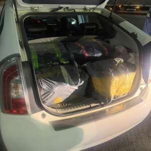 Acțiuni BLITZ la Giurgiu și Calafat: peste 9.000 de produse susceptibile a fi contrafăcute, în valoare de aproximativ 1,8 milioane de lei, confiscate de polițiștii de frontieră