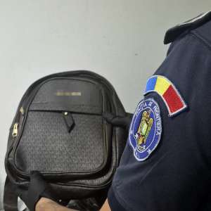 Acțiuni BLITZ la Giurgiu și Calafat: peste 9.000 de produse susceptibile a fi contrafăcute, în valoare de aproximativ 1,8 milioane de lei, confiscate de polițiștii de frontieră