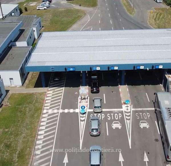 Permis de conducere fals, depistat la PTF Stamora-Moravița