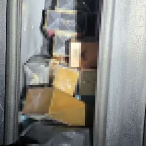 Aproximativ 4.000 de produse susceptibile a fi contrafăcute și 13.200 de țigarete fără timbru fiscal, descoperite de polițiștii de frontieră în cadrul unei acțiuni BLITZ