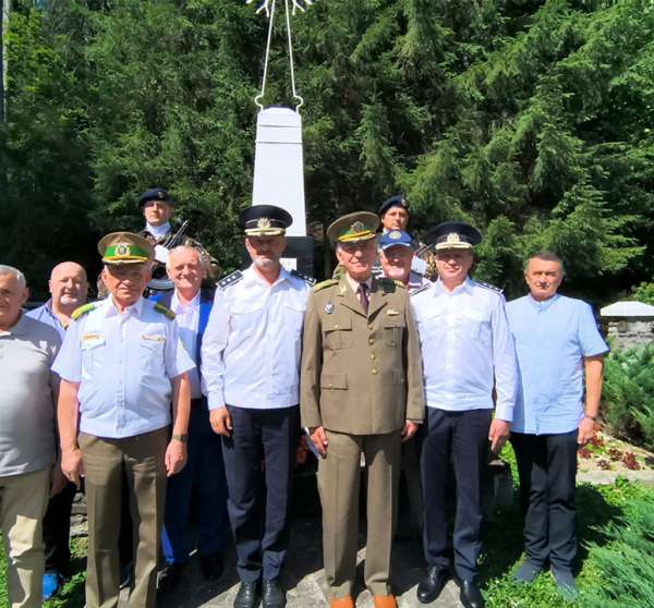 Pelerinaj &icirc;n trecut: Grănicerii de ieri și de azi, uniți la Monumentul de la Mălini
