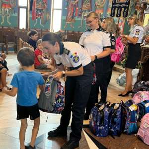 Back to School for All Kids”, ediția a IV-a, a ajuns în zona Făgetului