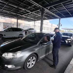 La volan, cu un permis nerecunoscut de legea română
