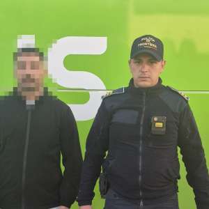 Pașaport grecesc fals pentru 800 de euro. Planul unui cetățean iranian, oprit la Giurgiu
