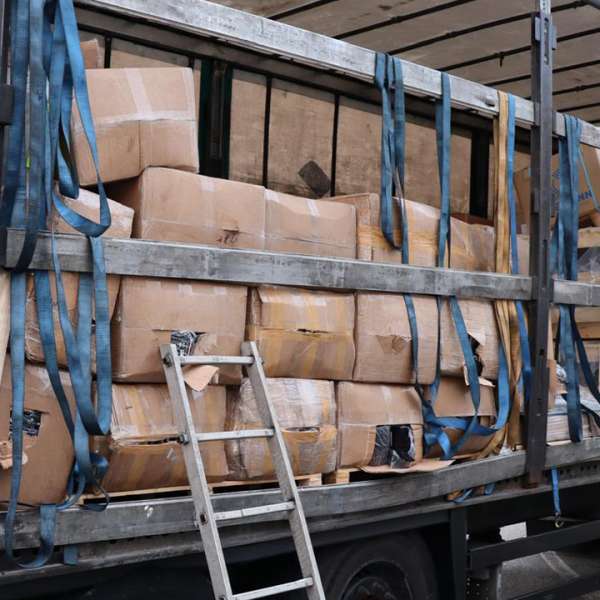 Produse susceptibile a fi contrafăcute, în valoare de aproximativ 900.000 de lei, depistate de polițiștii de frontieră din cadrul Inspectoratului Teritorial al Poliției de Frontieră Giurgiu