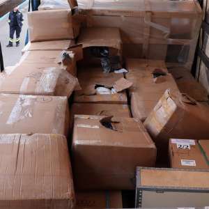 Produse susceptibile a fi contrafăcute, în valoare de aproximativ 900.000 de lei, depistate de polițiștii de frontieră din cadrul Inspectoratului Teritorial al Poliției de Frontieră Giurgiu
