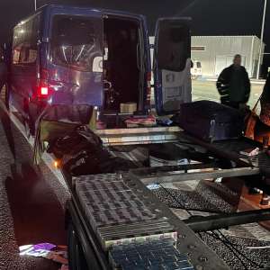 Aproximativ 150.000 de țigarete ascunse înautovehicule, descoperite de polițiștii de frontieră încadrul acțiunii „Autumn Operation”