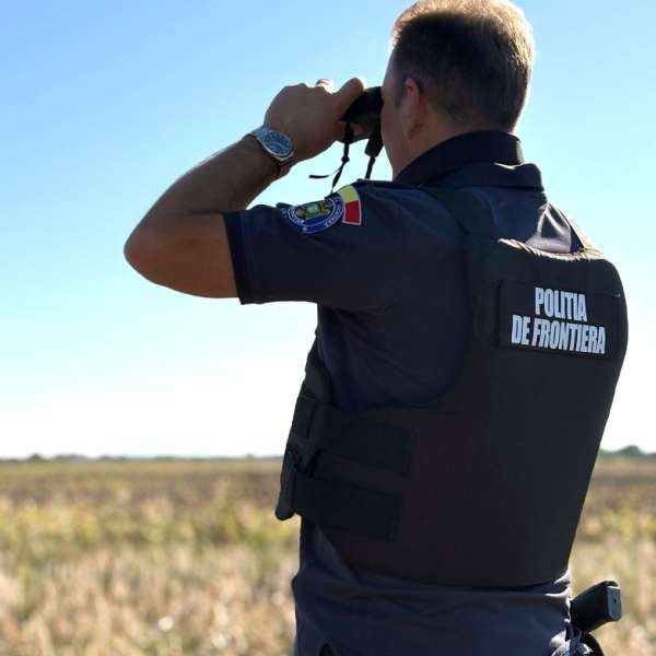 Trei persoane, urmărite internațional, depistate la S.P.F. Nădlac