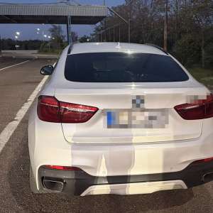 Automobil de lux în valoare de 175.000 de lei, furat din Slovacia, reținut la PTF Albița