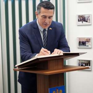 Chief of the U.S. Border Patrol on an Official Visit to the Romanian Border Police