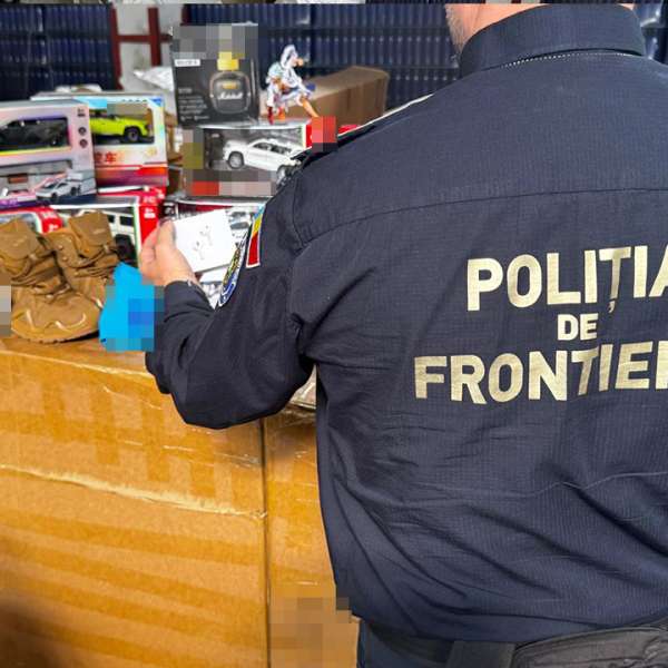 Zeci de mii de bunuri nedeclarate sau susceptibile a fi contrafăcute, evaluate la peste 1,5 milioane de lei, descoperite de polițiștii de frontieră constănțeni