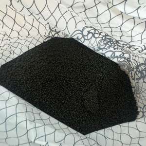Aproximativ șase kilograme de tutun de mestecat, ascunse în recipiente de băuturi răcoritoare, descoperite de polițiștii de frontieră giurgiuveni