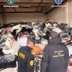 Polițiștii de frontieră au scos din circuitul ilegal aproximativ 64.000 de bunuri susceptibile a fi contrafăcute, în valoare de peste 18,7 milioane de lei, descoperite