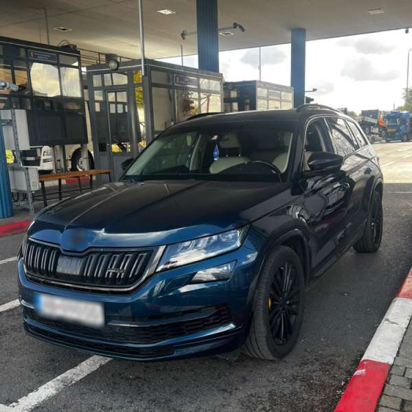 Autoturism căutat de autoritățile din Slovacia, descoperit la PTF Jimbolia