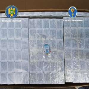 Flacoane cu soluție injectabilă pe bază de toxină botulinică, în valoare de peste 3,3 milioane de lei, descoperite la Calafat
