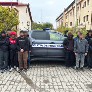 Unsprezece cetățeni străini, depistați la frontiera cu Serbia de polițiștii de frontieră din cadrul SPF Deta