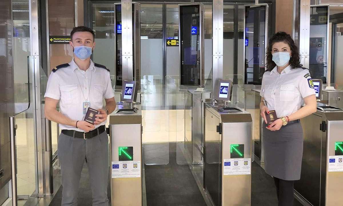 Automatic system for verifying travel documents, implemented at Henri Coandă Airport Border Crossing Point